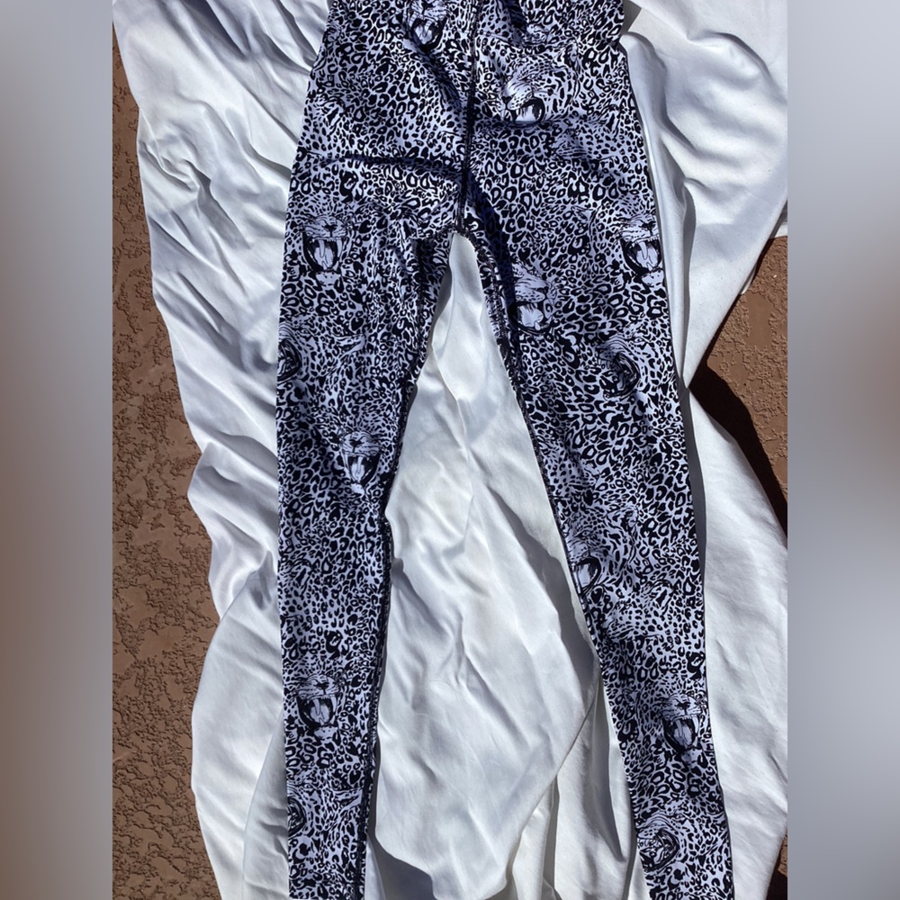 Marcell Von Berlin Leopard Leggings